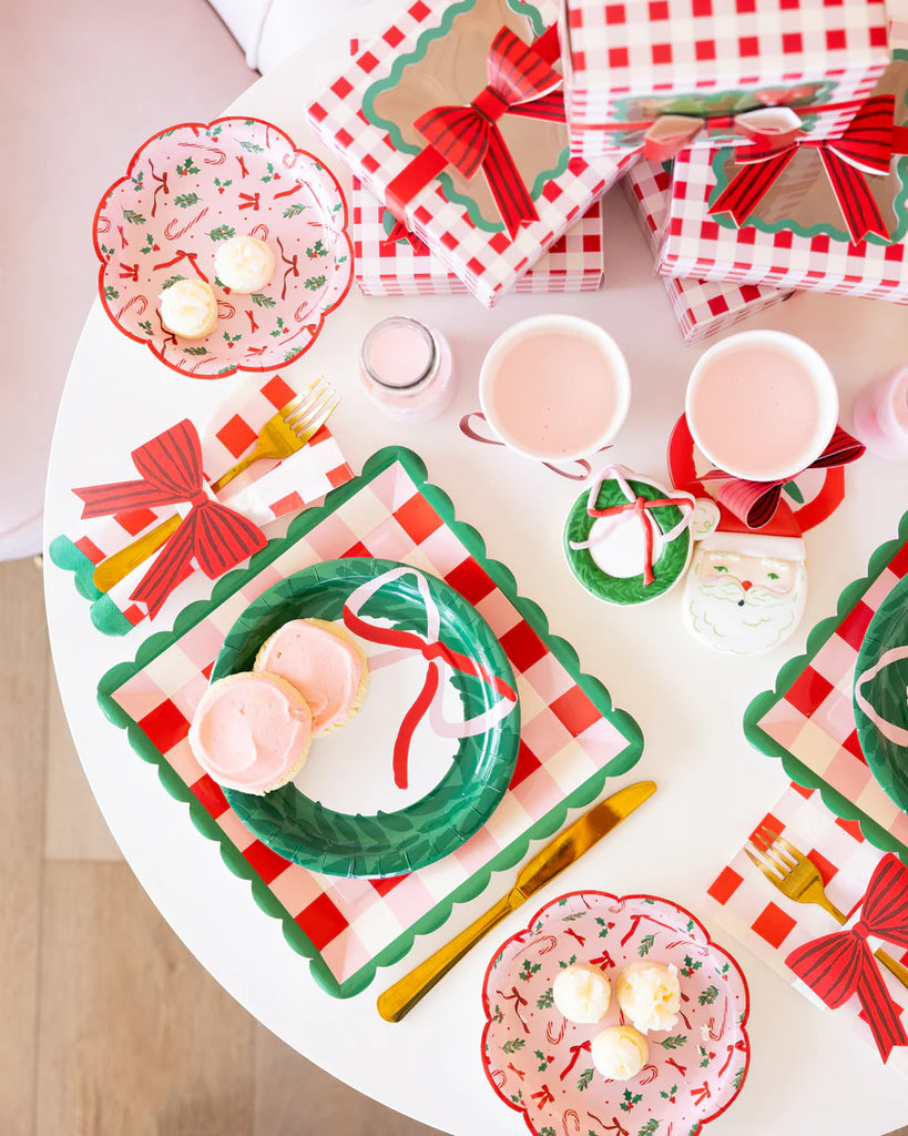 Plaid Scallop Edge Plate