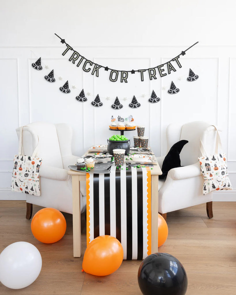 Puffy Felt Witch Hat Banner