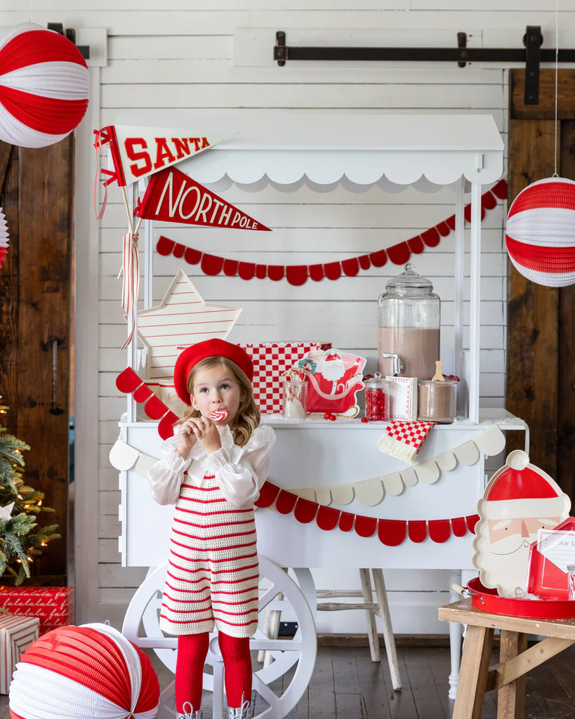 Red & Cream Scalloped Banner Set