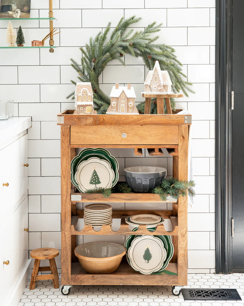 Green Scalloped Cream Lines Plate